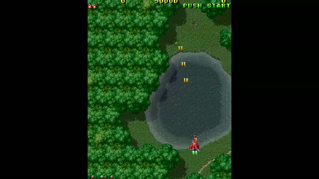 Raiden II New / Raiden DX gameplay screenshot